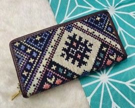 Double Zipper Wallet: Stylish & Functional Accessory v1.0